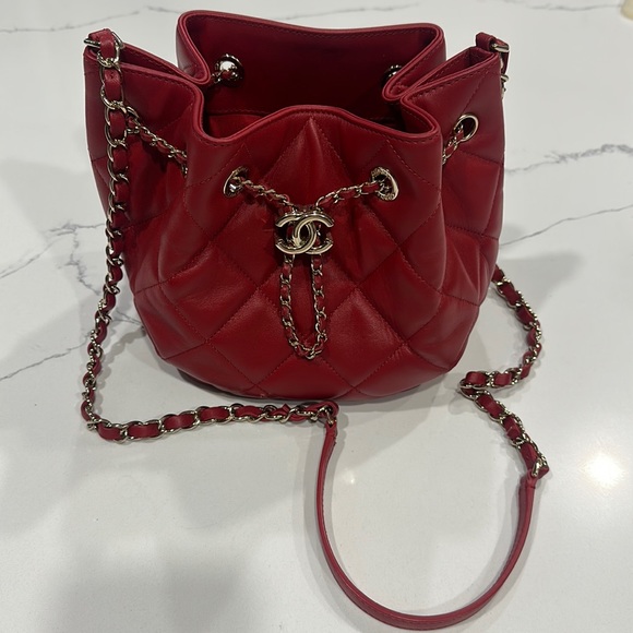 Chanel Cc Chain Drawstring Bucket Bag Quilted Lambskin Mini Satchel - Picture 3 of 15
